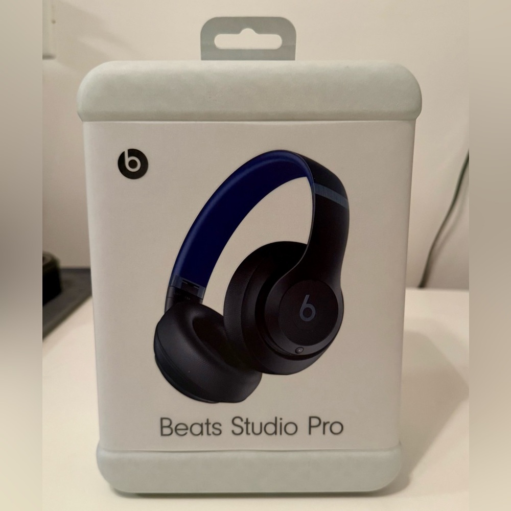 💢SOLD💢Beats Studio Pro